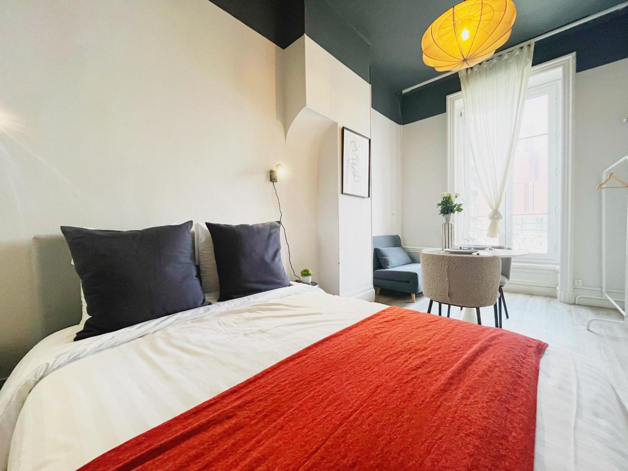 Suite Opium Lyon Exterior foto